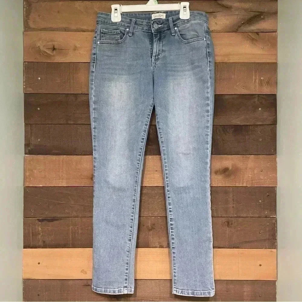 Jessica Simpson Women’s Rolled Crop Skinny Jeans Size 6/28